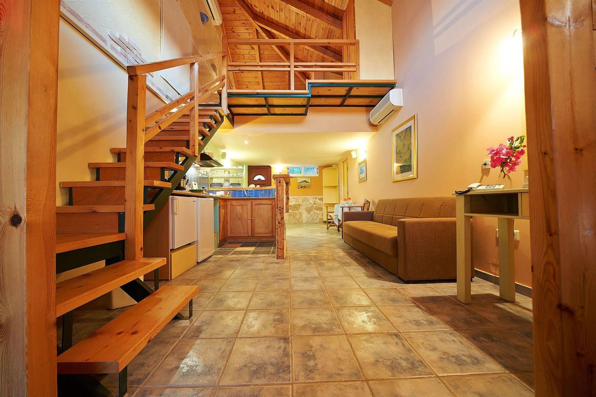 Cavo Marathia 4*